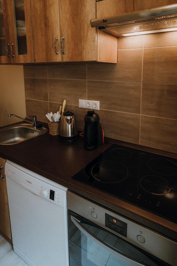 Dozsa Apartman Szeged Buitenkant foto