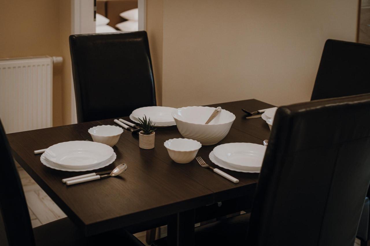 Dozsa Apartman Szeged Buitenkant foto